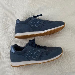 NEW BALANCE Sneakers Size 8.5 Women’s